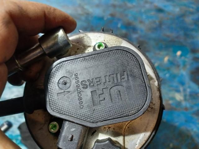 bontott FORD FOCUS II Üzemanyagszűrő Ház