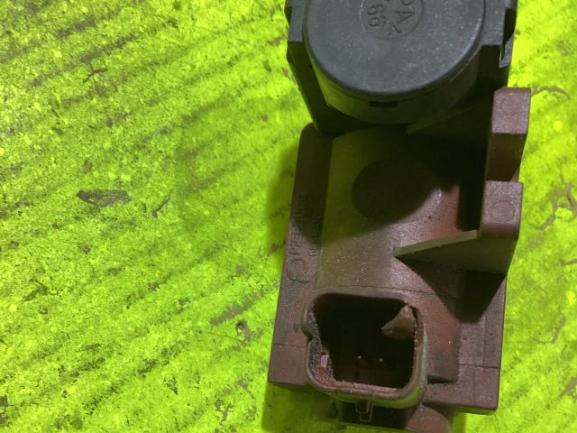 bontott FORD FOCUS II Vákum Szelep