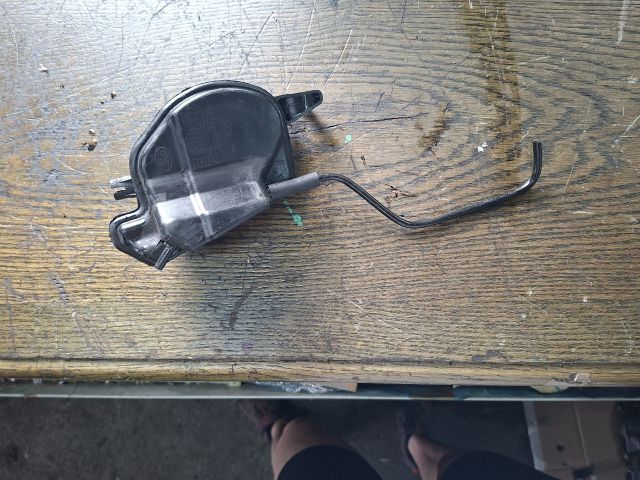 bontott FORD FOCUS II Vákum Tartály