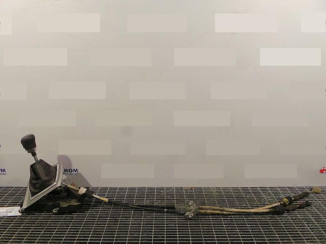 bontott FORD FOCUS II Váltógomb