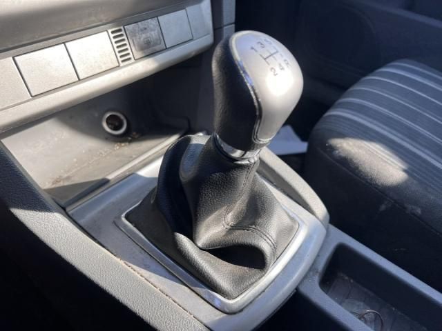 bontott FORD FOCUS II Váltógomb