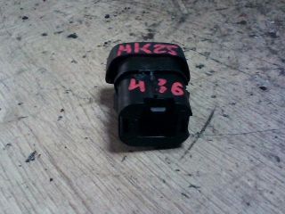 bontott FORD FOCUS II Vészvillogó Kapcsoló