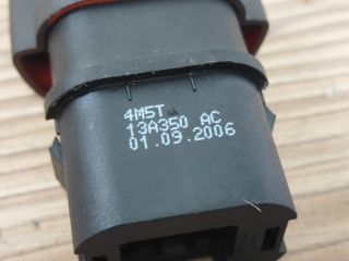 bontott FORD FOCUS II Vészvillogó Kapcsoló