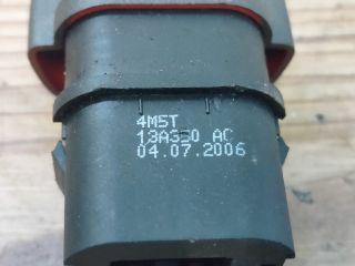 bontott FORD FOCUS II Vészvillogó Kapcsoló