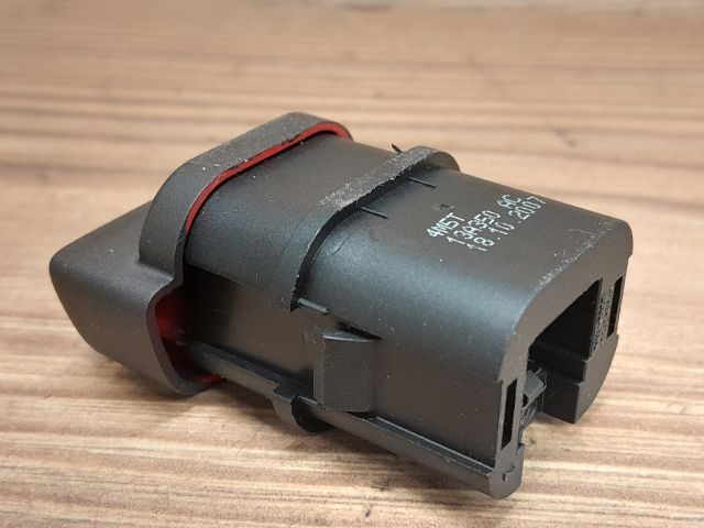 bontott FORD FOCUS II Vészvillogó Kapcsoló