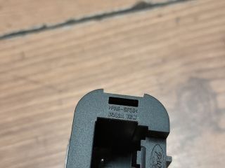 bontott FORD FOCUS II Vészvillogó Kapcsoló