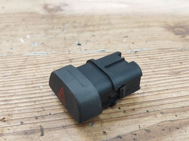 bontott FORD FOCUS II Vészvillogó Kapcsoló