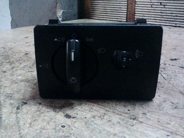 bontott FORD FOCUS II Világítás Kapcsoló