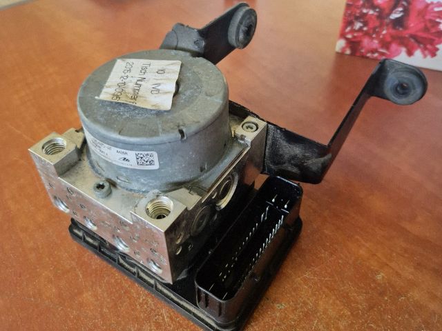 bontott FORD FOCUS III ABS Kocka