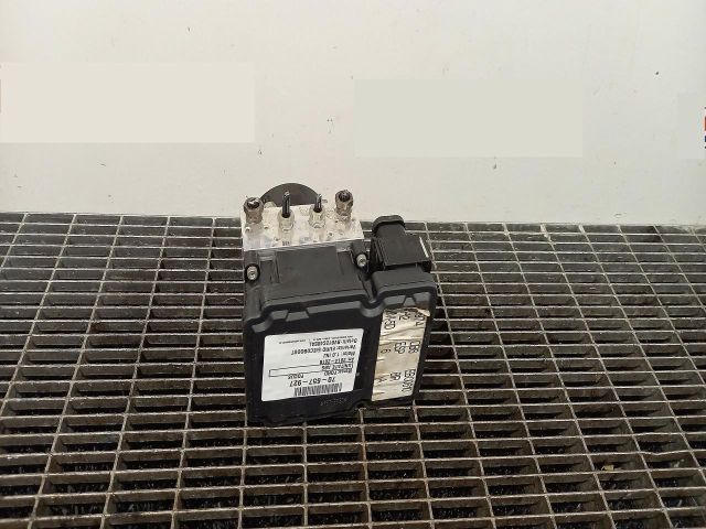 bontott FORD FOCUS III ABS Kocka