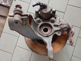 bontott FORD FOCUS III Bal első Csonkállvány Kerékaggyal