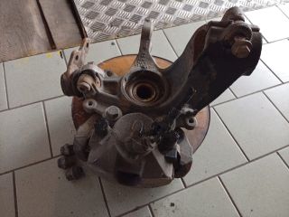 bontott FORD FOCUS III Bal első Csonkállvány Kerékaggyal