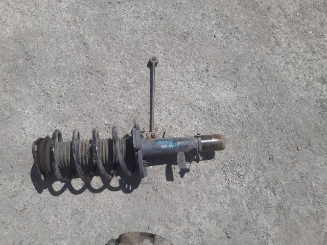 bontott FORD FOCUS III Bal első Gólyaláb (Lengécsillapító, Rugó)