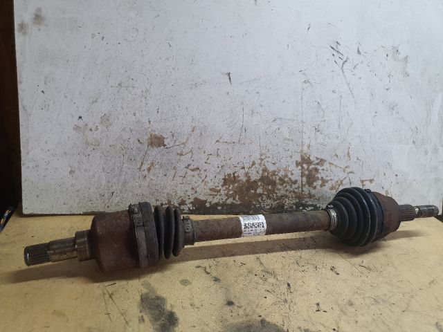 bontott FORD FOCUS III Bal Féltengely