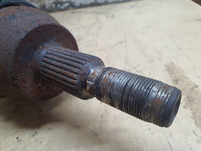 bontott FORD FOCUS III Bal Féltengely