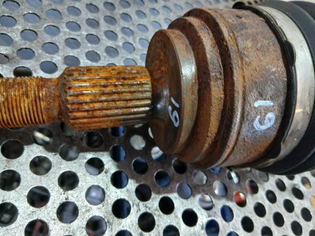 bontott FORD FOCUS III Bal Féltengely