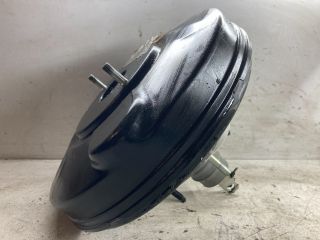 bontott FORD FOCUS III Fékrásegítő