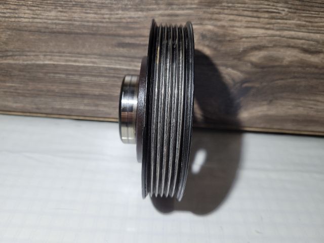 bontott FORD FOCUS III Főtengely Szíjtárcsa