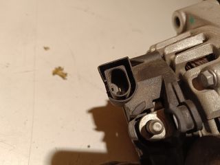 bontott FORD FOCUS III Generátor