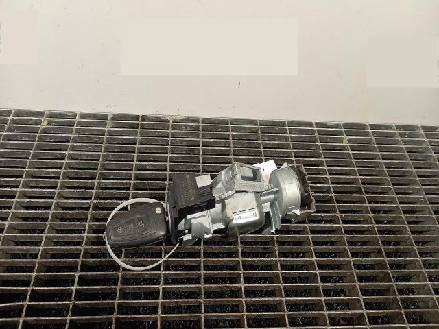 bontott FORD FOCUS III Gyújtáskapcsoló