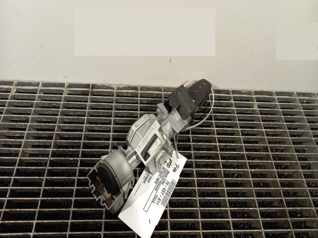 bontott FORD FOCUS III Gyújtáskapcsoló