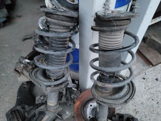 bontott FORD FOCUS III Hengerfej