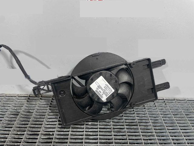 bontott FORD FOCUS III Intercooler Hűtőventilátor