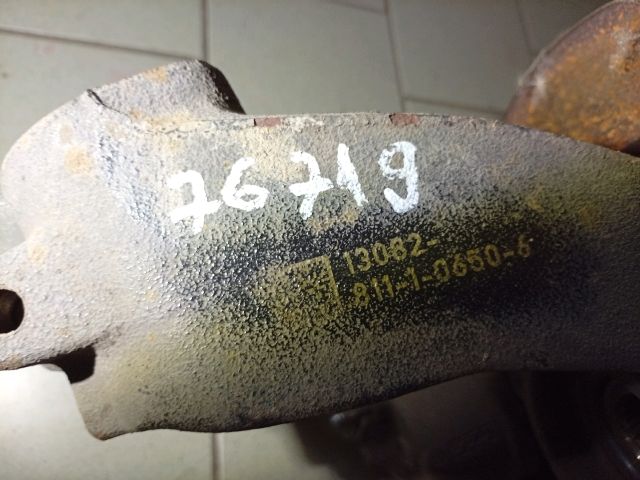 bontott FORD FOCUS III Jobb első Csonkállvány Kerékaggyal