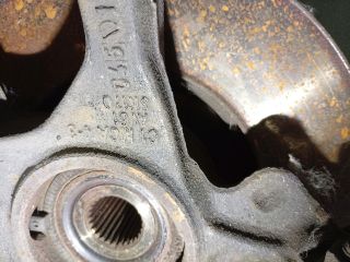 bontott FORD FOCUS III Jobb első Csonkállvány Kerékaggyal