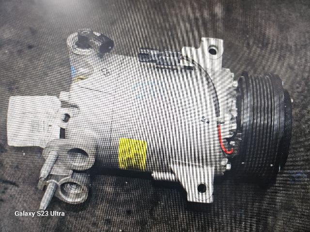 bontott FORD FOCUS III Klímakompresszor