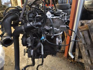 bontott FORD FOCUS III Komplett Motor (Segédberendezésekkel)