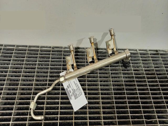 bontott FORD FOCUS III Közösnyomócső