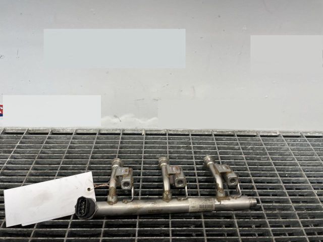 bontott FORD FOCUS III Közösnyomócső