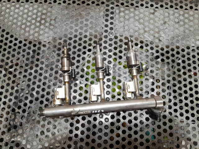 bontott FORD FOCUS III Közösnyomócső