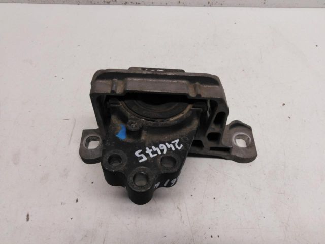 bontott FORD FOCUS III Motor Tartó Bak Jobb