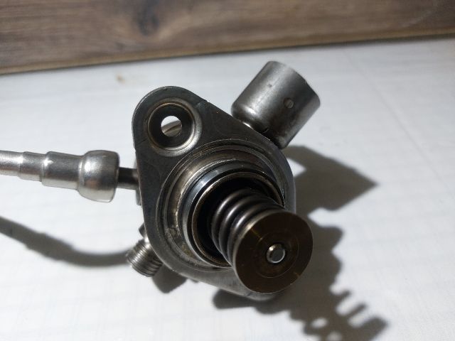 bontott FORD FOCUS III Nagynyomású Szivattyú