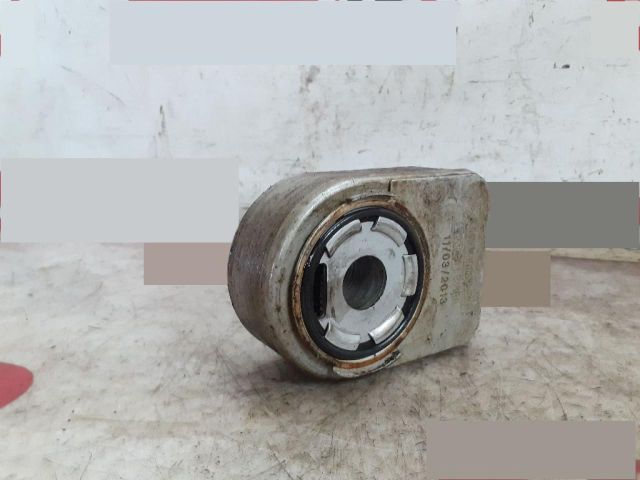 bontott FORD FOCUS III Olajhűtő