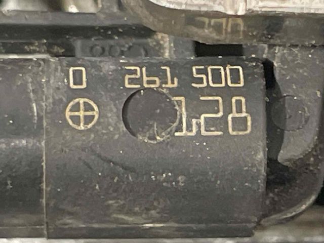 bontott FORD FOCUS III Porlasztó (1 db)