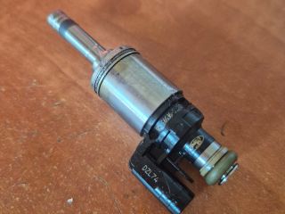 bontott FORD FOCUS III Porlasztó (1 db)