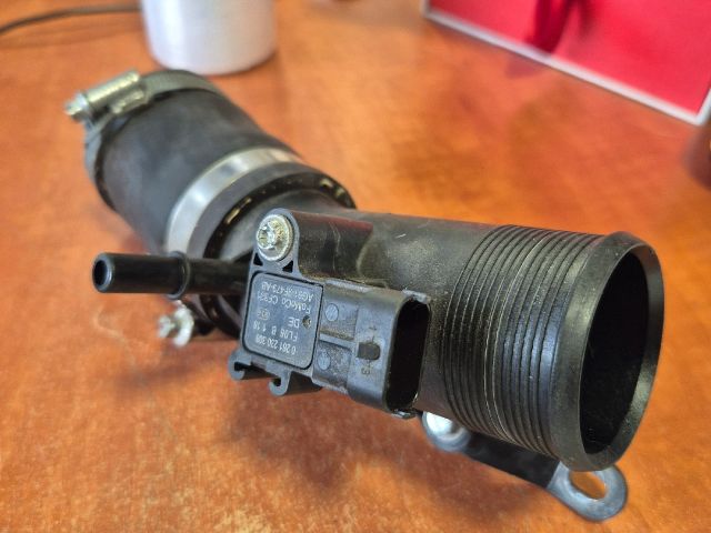 bontott FORD FOCUS III Turbócső