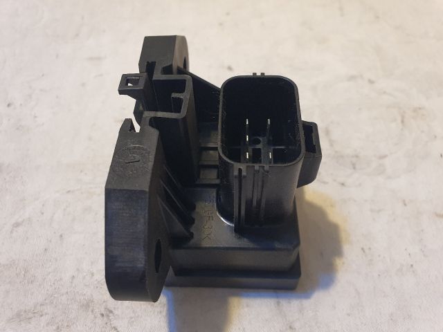 bontott FORD FOCUS III Üzemanyag Szivattyú Relé