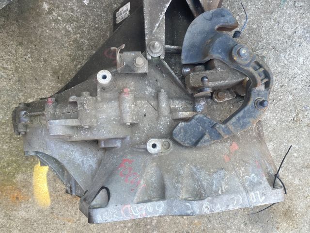 bontott FORD FOCUS III Váltó (Mechanikus)