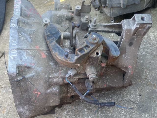 bontott FORD FOCUS III Váltó (Mechanikus)