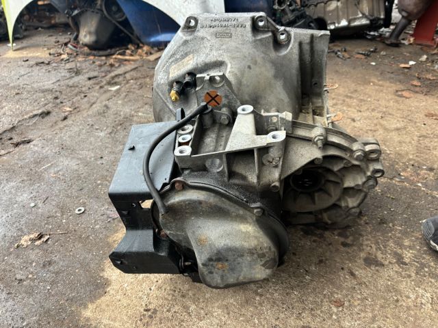 bontott FORD FOCUS III Váltó (Mechanikus)