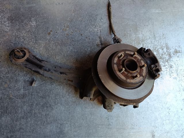 bontott FORD FOCUS III Bal hátsó Hosszlengőkar