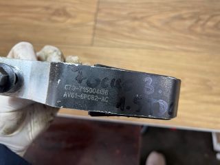 bontott FORD FOCUS III Billenésgátló Bak