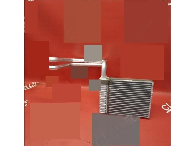 bontott FORD FOCUS III Fűtőradiátor