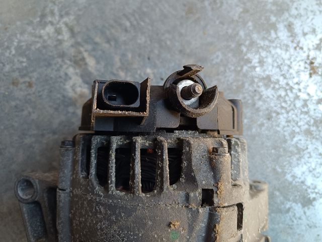 bontott FORD FOCUS III Generátor