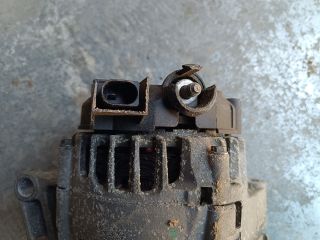 bontott FORD FOCUS III Generátor