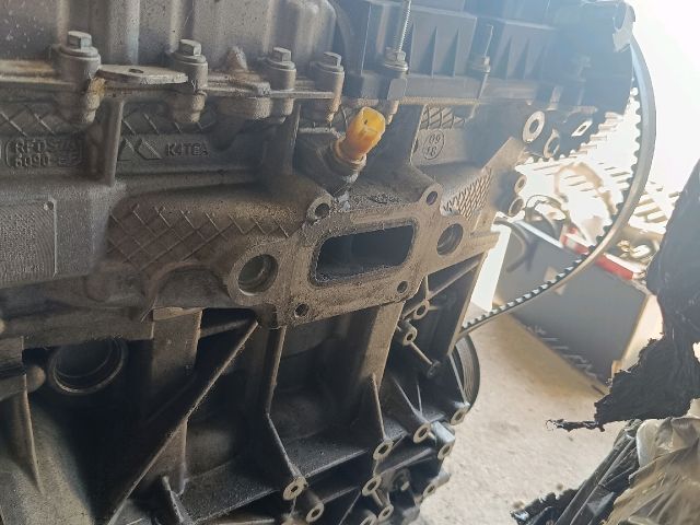 bontott FORD FOCUS III Hengerfej